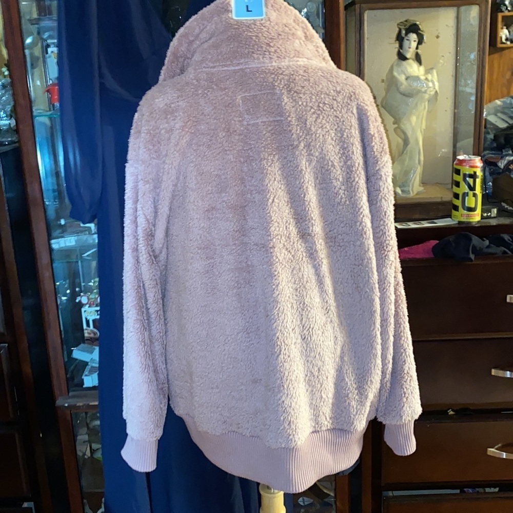 BX43 NWT, Cozy Sherpa - Picture 4 of 6